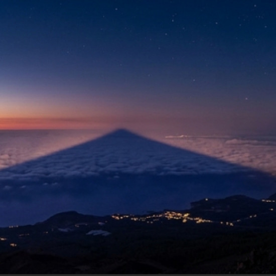 Experiencia Ritual al Atardecer en el Teide – Sobre las Nubes