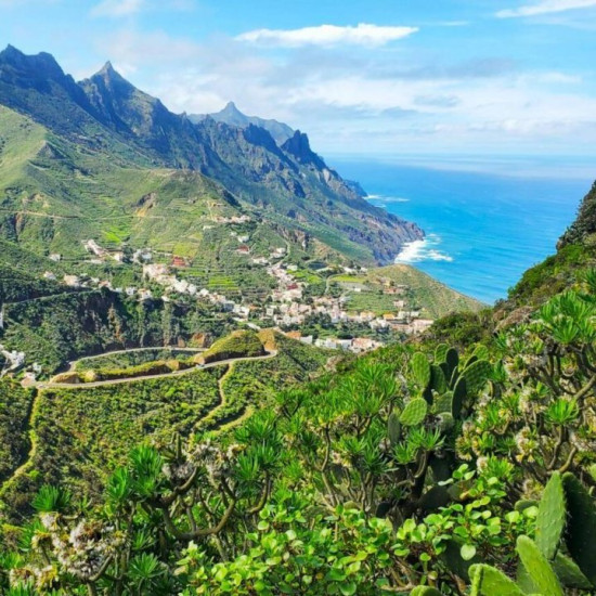 Tour por la isla, saliendo desde el norte y desde el sur Tour por la isla, saliendo desde el norte y desde el sur